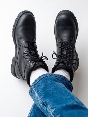 UGG Biltmore Waterproof Leather Workboot in Black